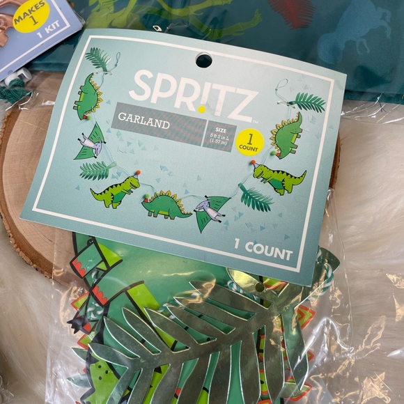 Dinosaur Birthday Party Favors Decorations - Picture 6 of 9